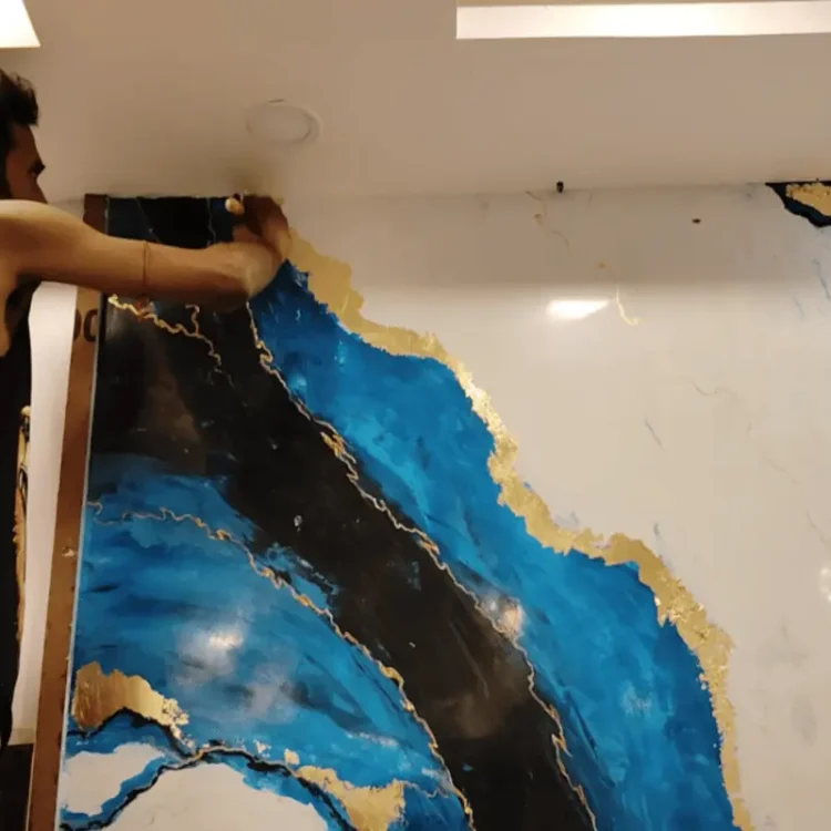 Stucco Mirror Design